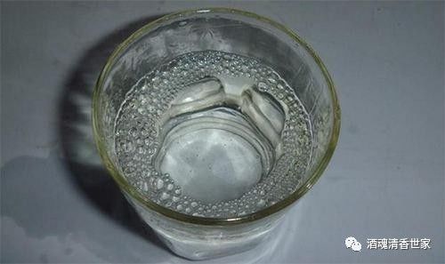 糧食酒和勾兌酒的標(biāo)準(zhǔn)是什么_勾兌和糧食酒的數(shù)字是怎樣_26760是勾兌酒還是糧食酒