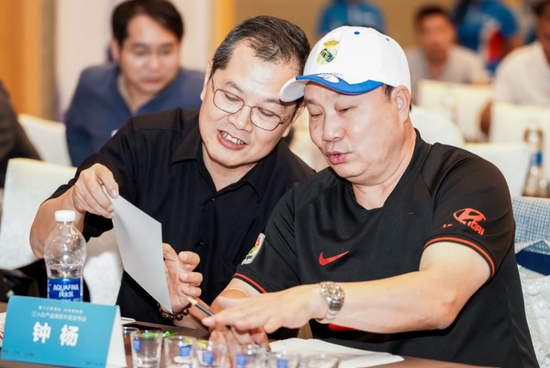 白酒酒價_江小白酒的價格_白酒價格參考表