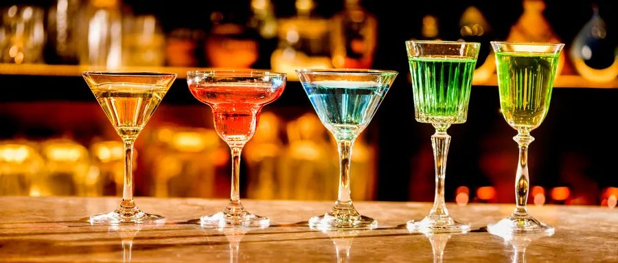 可口可樂出酒精飲料了！「硬蘇打」真的低卡