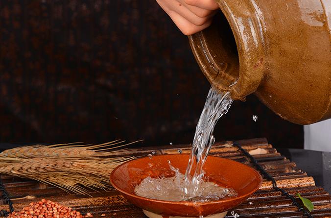 酒精勾兌酒的執行標準_酒精勾兌酒能喝嗎_酒精勾兌酒