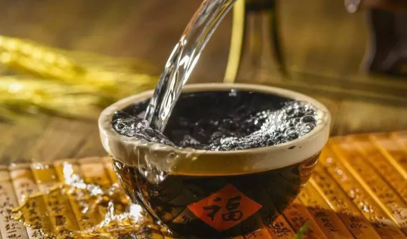 一瓶紅酒多少毫升_紅酒一毫升等于多少克水_紅酒毫升數