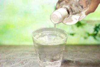 釀酒大師揭秘“內幕”，這些白酒存放越久越難喝，喝酒人一定要看！