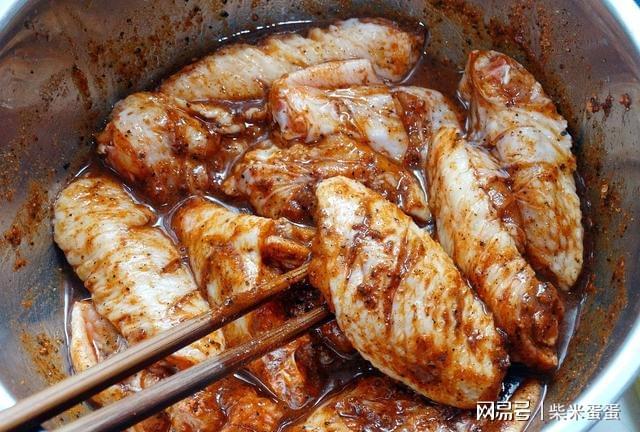 白酒能當料酒嗎_料酒可以用白酒_料酒白酒可以一起放嗎