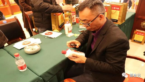 青島茅臺(tái)酒回收_茅臺(tái)青島回收酒價(jià)格表_青島茅臺(tái)酒回收價(jià)格查詢(xún)