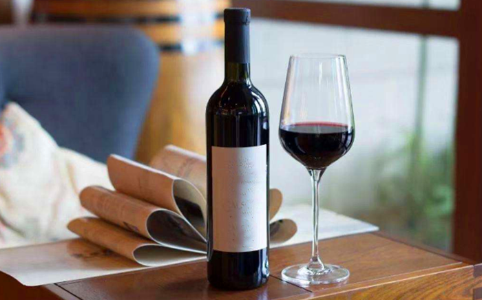 酒幾兩是一斤_酒幾兩是半斤_酒200ml是幾兩