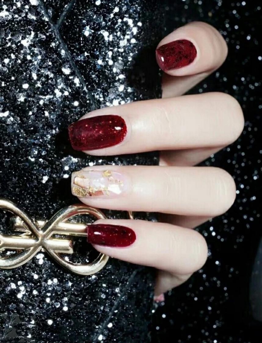 酒紅色美甲款式_美甲酒紅色怎么調(diào)出來(lái)的_美甲酒紅色