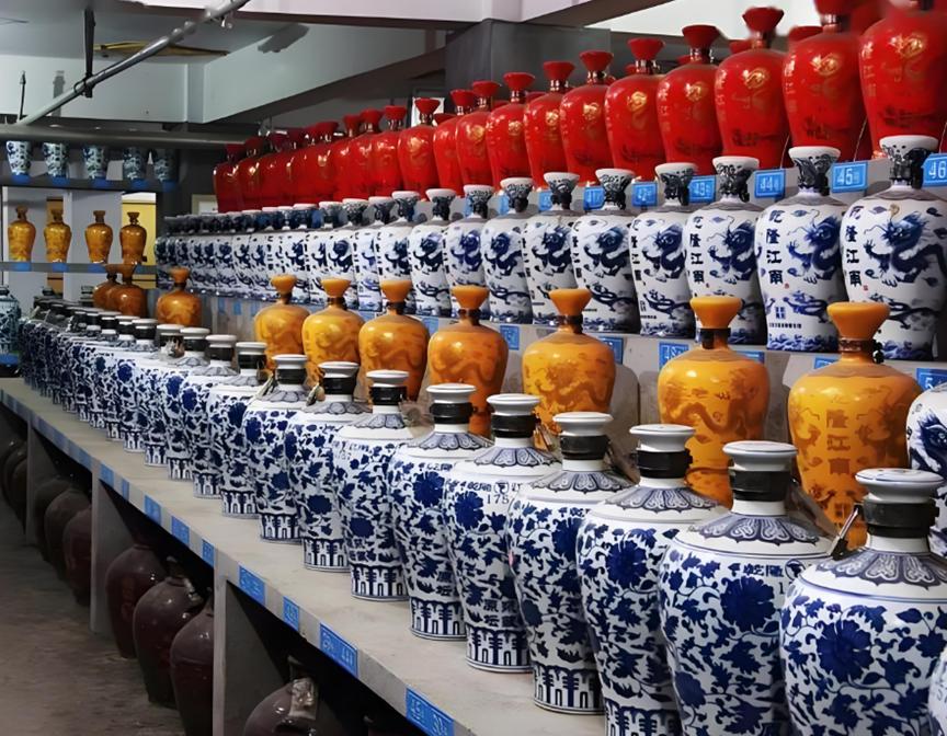 白酒收藏是高度酒還是低度酒_白酒收藏多少度的好_白酒收藏度數越高越好嗎